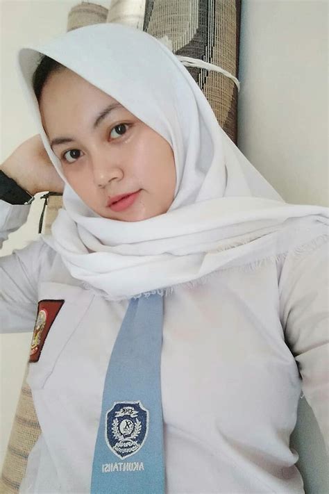 cewek sma bokep|Ngentot Rebecca Siswi SMA Bandung viral Pakai Baju Jilbab。